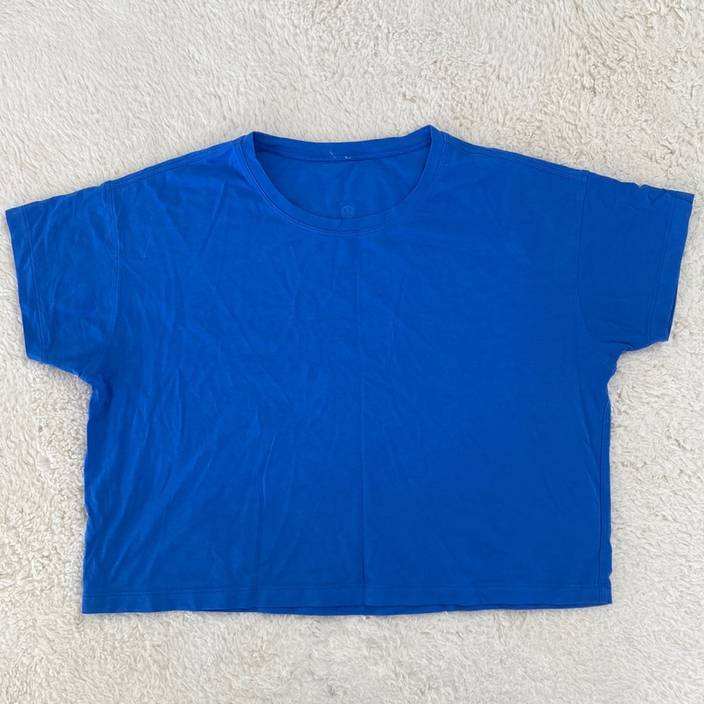❤️ Lululemon Cates Tee Size 4 Wild Bluebell
